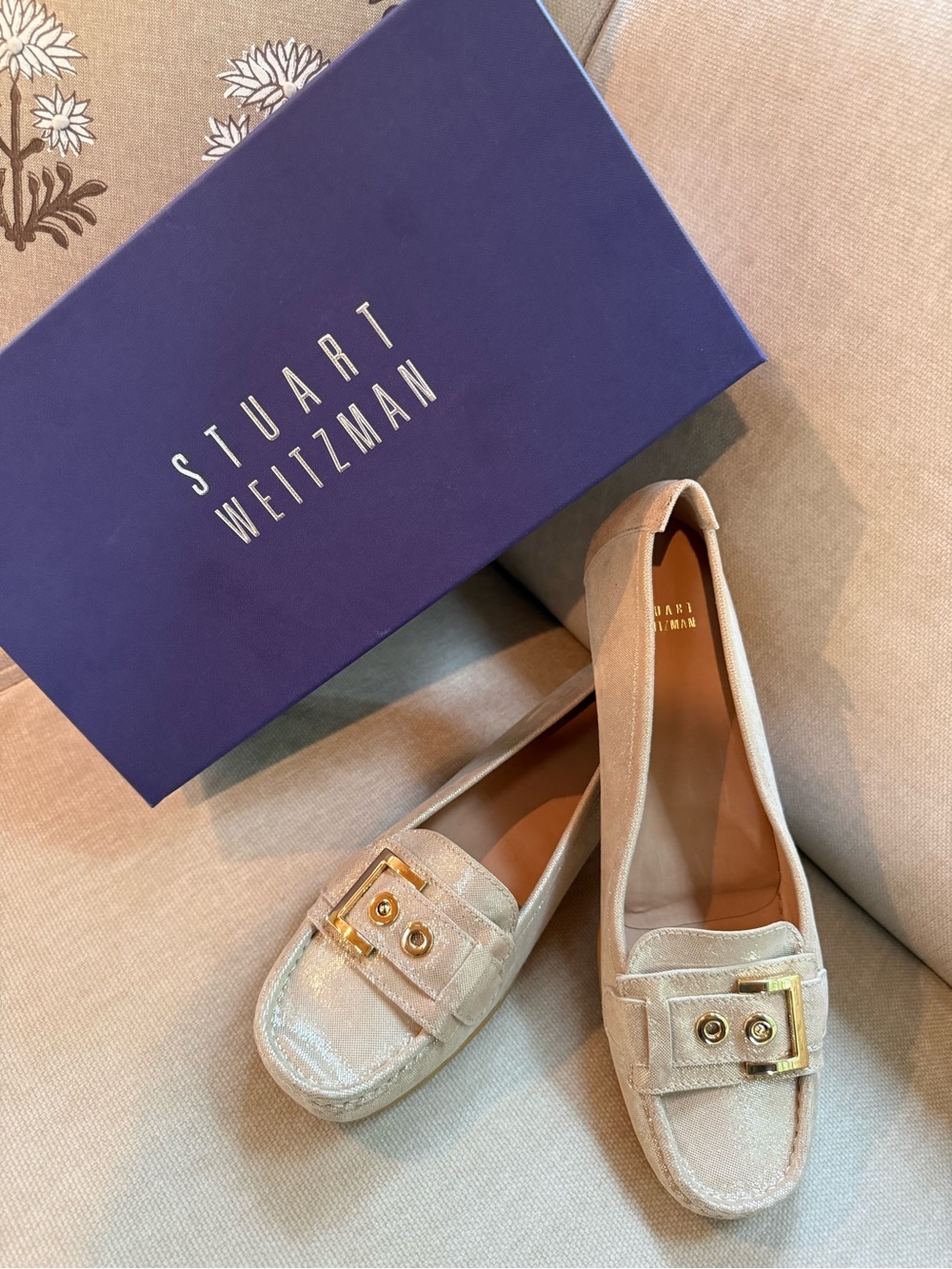 NEW Stuart Weitzman Zwick Suede Buckle Loafers